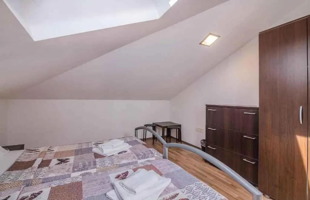 Apartment In Njivice - Insel Krk 54169
