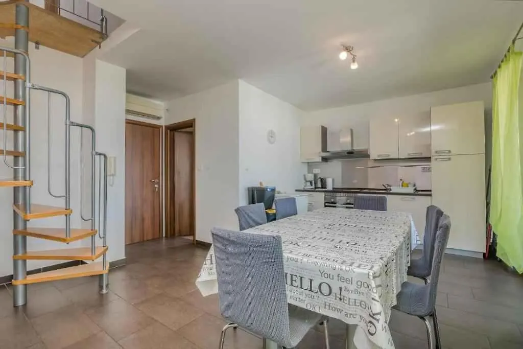 Apartment In Njivice - Insel Krk 54169